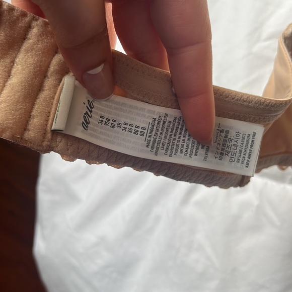 AERIE BEIGE STRAPLESS BRA WITH REMOVABLE STRINGS - Picture 3 of 5